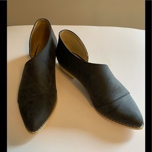 JC Quelin Flat Shoes/SIze 9/Grey Color